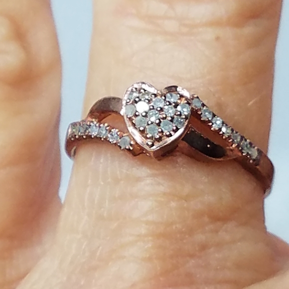 Diamond Heart Ring - Picture 1 of 10